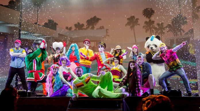 Director Kim Gavin Turns the Game “Just Dance” into “Just Dance Live” Kim Gavin is the director of the show