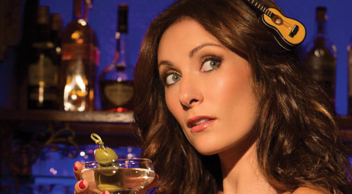 Tony Winner Laura Benanti Strips Away Everything to Reveal Herself Laura Benanti plays Catalina Bar & Grill