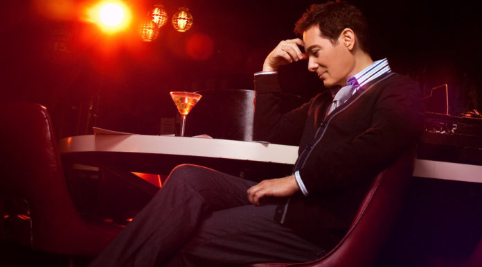 Michael Feinstein Sings Cole Porter Michael Feinstein sings Cole Porter at the Pasadena Pops