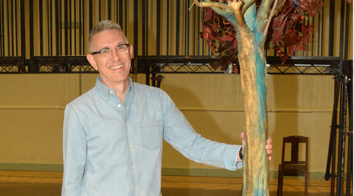 Director/Choreographer Robert Longbottom Goes Back “Into the Woods” Robert Longbottom directs and choreographs "Into the Woods" at the Hollywood Bowl