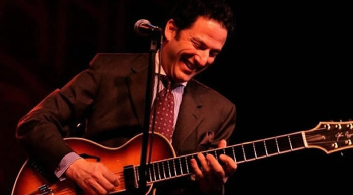 John Pizzarelli Trio The John Pizzarelli Trio plays four shows at Catalina Jazz Club