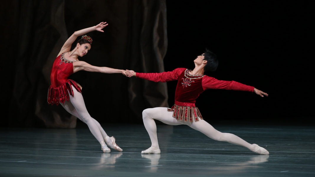 The Mariinsky Ballet performs George Ballanchine's 