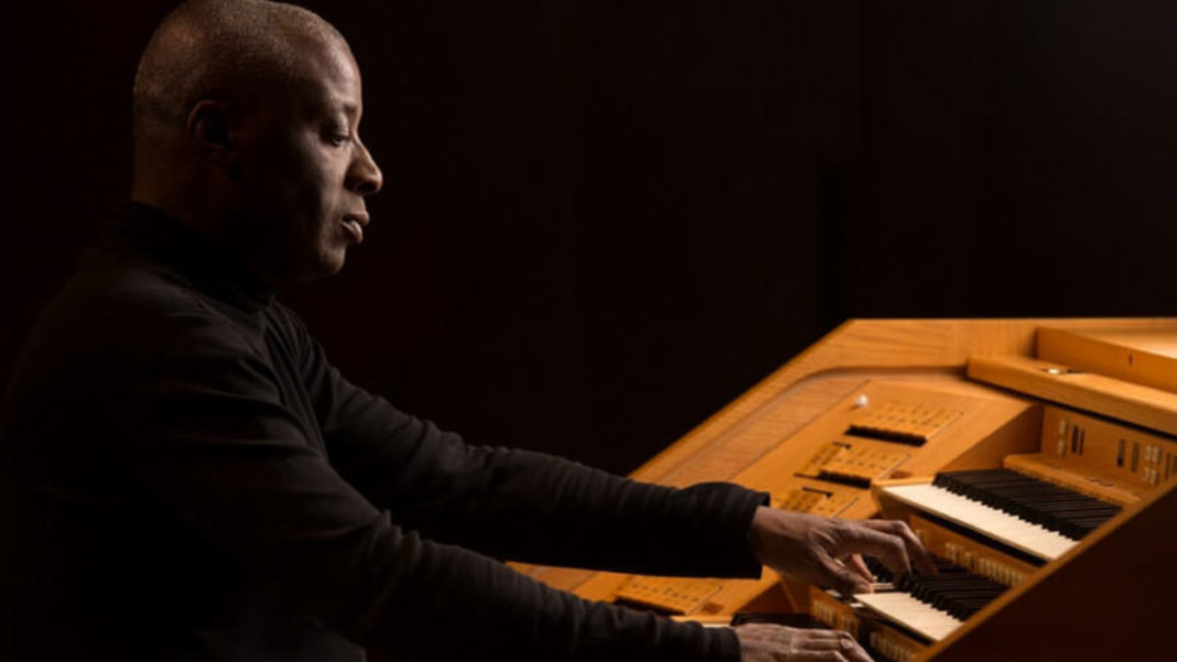 Organist Wayne Marshall has a recital on Sunday at Walt Disney Concert Hall