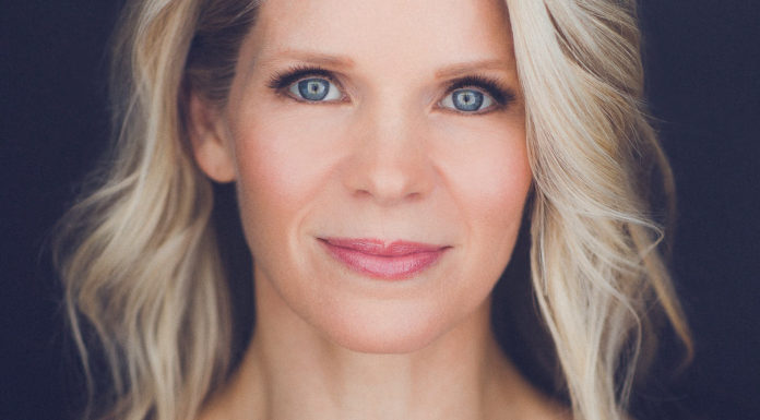 The New York Pops with Kelli O’Hara The New York Pops stream a virtual benefit concert with Tony Award winner Kelli O'Hara