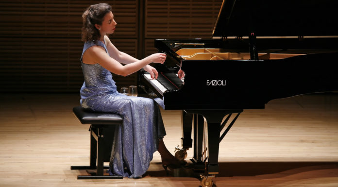 Pianist Angela Hewitt Performs Bach Films of three performances by pianist Angela Hewitt of works by Bach are available from the 92nd Street Y
