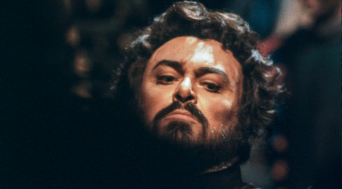 Luciano Pavarotti: Week 42 at the Met Week 42 at the Met features all opera productions that star Luciano Pavarotti