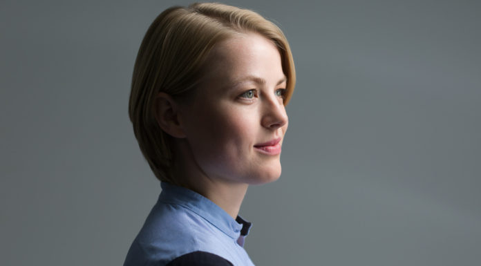 Conductor Ruth Reinhardt Let’s the Music Do the Talking Conductor Ruth Reinhardt discuss young talent, Mendelssohn and breaking boundaries