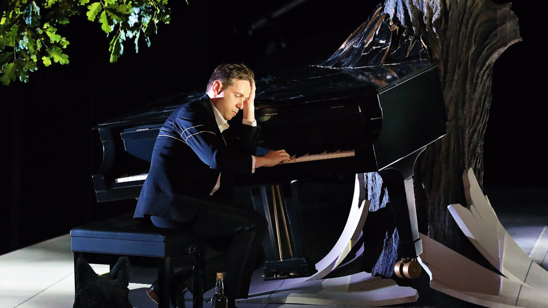 Countertenor Iestyn Davies performs in Santa Fe Opera's first-ever production of Benjamin Britten's 