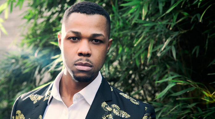 Baritone Davóne Tines Speaks Boldly About Julius Eastman Baritone Davóne Tines talks about Julius Eastman and "The Holy Presence of Joan D'Arc"