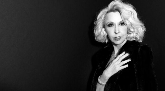 Julie Halston Talks Life, Love and Nude Beaches Cultural Attaché talks to actress/comedienne Julie Halston about her new show, "De-Classified!"