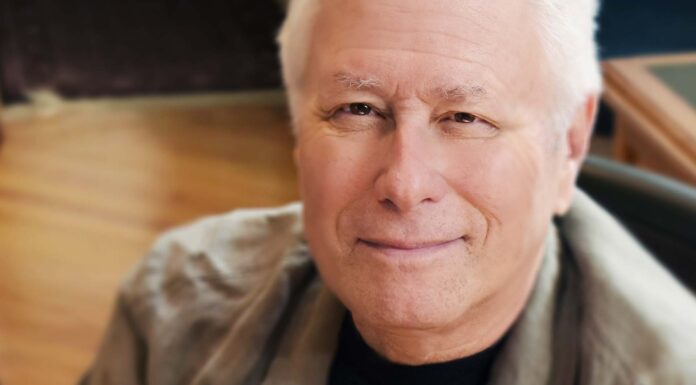 Bo23: Alan Menken & Some Lesser-Known Works Cultural Attaché talks to 8-time Academy Winner composer Alan Menken