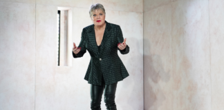 Suzy Eddie Izzard: Living Inside Hamlet Cultural Attaché talks to Suzy Eddie Izzard about living inside the world of Shakespeare's "Hamlet"
