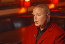 Phil Geoffrey Bond Chooses the Moment Cultural Attaché talks to producer/creator Phil Geoffrey Bond about the final season of "Sondheim Unplugged"