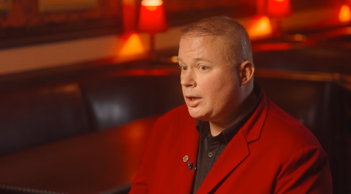 Phil Geoffrey Bond Chooses the Moment Cultural Attaché talks to producer/creator Phil Geoffrey Bond about the final season of "Sondheim Unplugged"