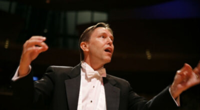 Grant Gershon Launches LA Master Chorale’s 50th Season Grant Gershon, Music Director of the LA Master Chorale, talks about looking forwards and backwards during the ensembles 50th anniversary season