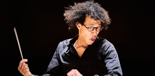 Jonathon Heyward: Classical Music Brings People Together Cultural Attaché talks with conductor Jonathon Heyward about making classical music belong to everyone